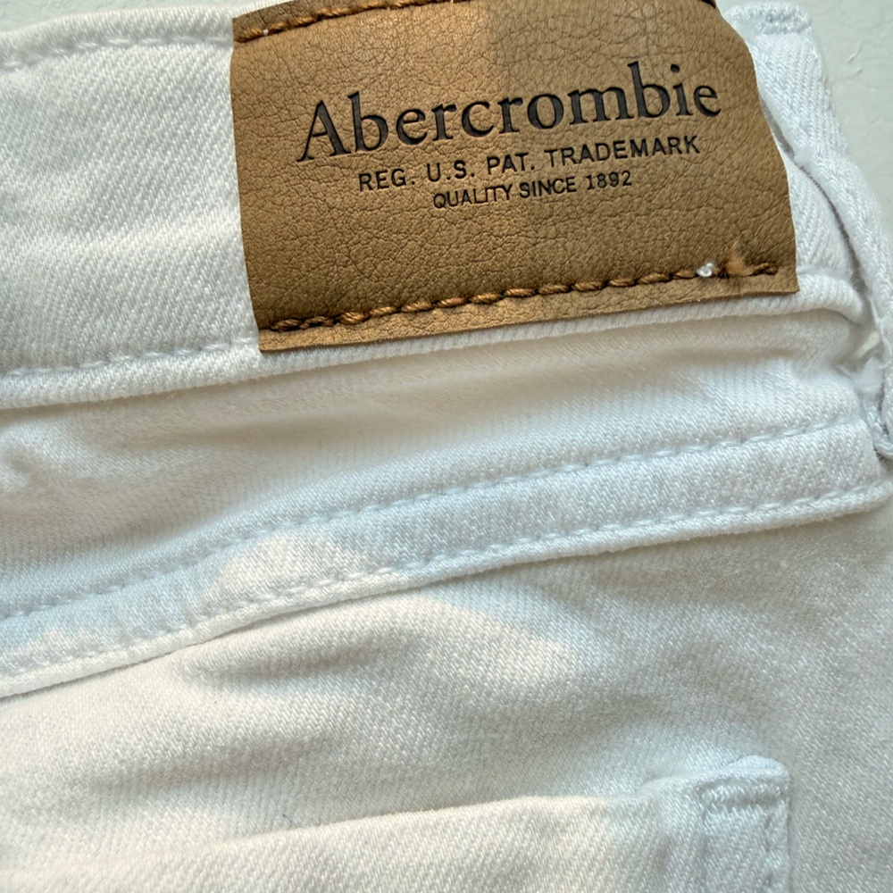Abercrombie kids White high rise flare jeans Size 7/8